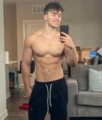 Aaron (@aaronaesthetics) profile photo