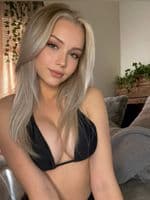 Barbie (@barbiejohnson) — OnlyFans & Instagram girl