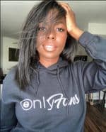 Camille W (@candidlycam) profile photo