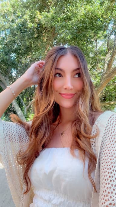 Eva Sky avatar