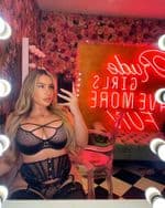 H O L L I E (@hhhollie) — OnlyFans & Instagram girl