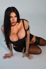 Lindi Nunziato (@iamlmonies) — OnlyFans & Instagram girl
