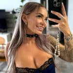 Hayley Davies (@itshayleydavies) profile photo