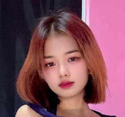 Yuna (@lilbabyuna) — OnlyFans & Instagram girl