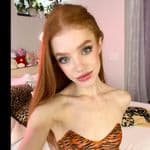 zoe (@lilredzoe) profile photo