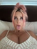 Logan Valerie avatar