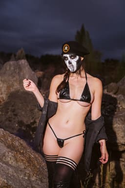 Meg Turney (@megturney) — OnlyFans & Instagram girl