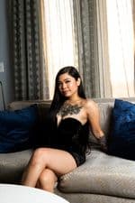 M (@millknhvney) profile photo