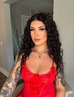 Miya (@miyaacacia) — OnlyFans & Instagram girl