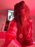 carla (@nomanchesfridaa) profile photo