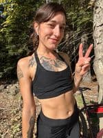 Rachel Olivia (@outdoorswithrachel) profile photo